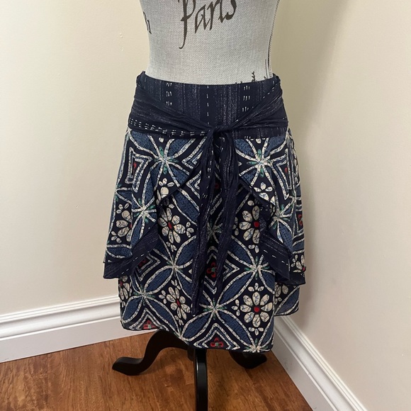 Anna Sui for Anthropologie Front Tie Silk Blend Floral Skirt, 4 - Picture 4 of 11